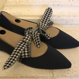 NWT Rothy’s 10.5 Ink Gingham Bow Point